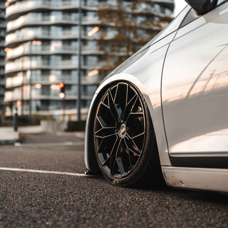  Bola Wheels 18'' FLF 8x18 10kg 