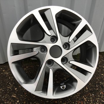 Hyundai 5210 6.5x16 5x114