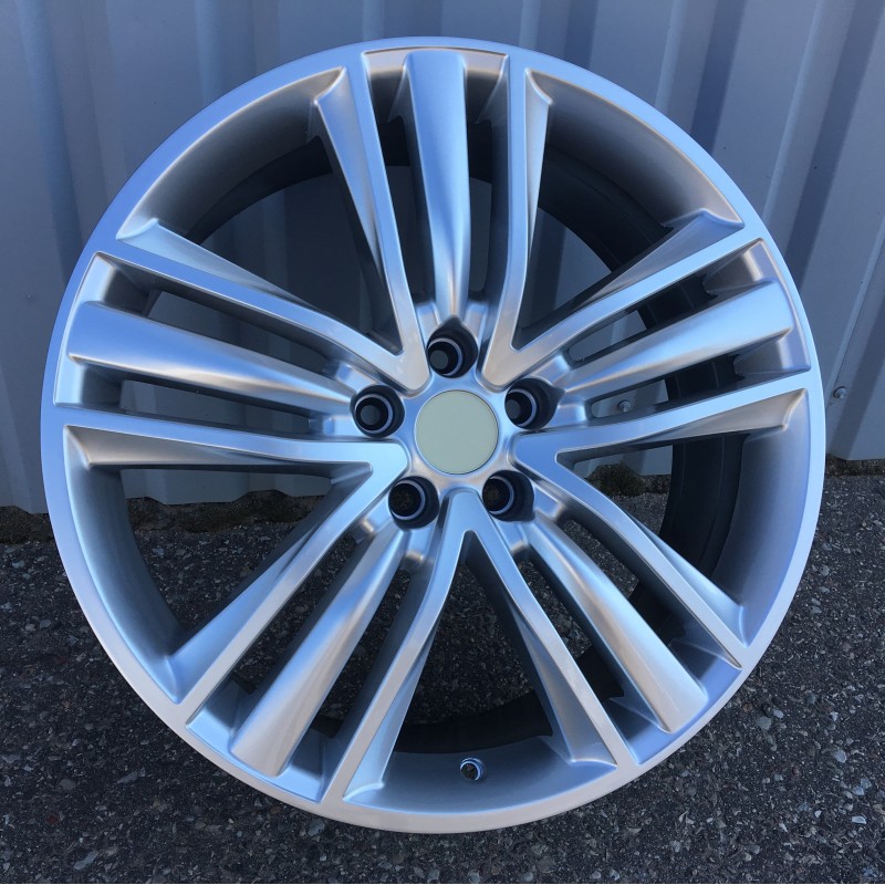 Infinity 152 8x20 5x114