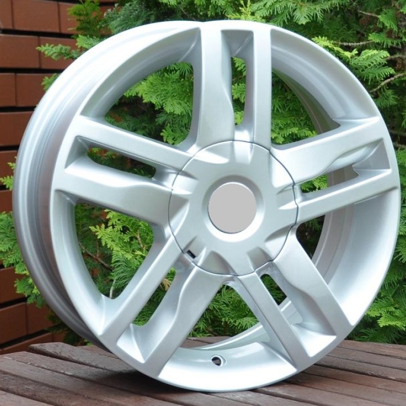 Renault 677 6x15 4x100