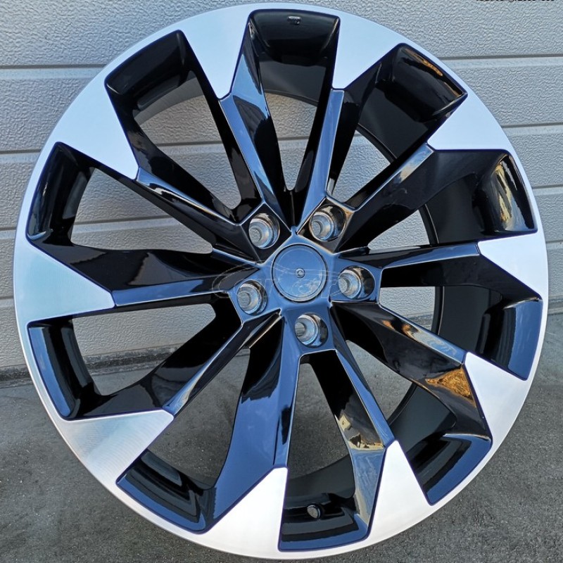 Skoda 211 7x17 5x112