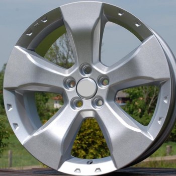 Subaru 635 7x17 5x100