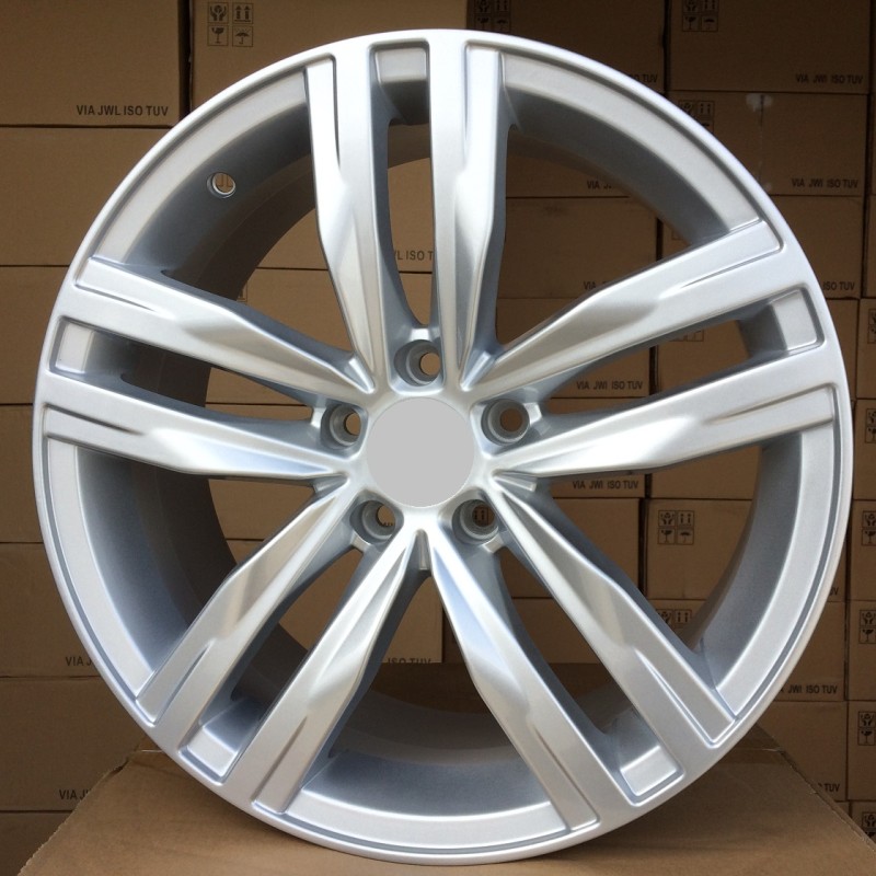 Volkswagen XFC61 8x18 5x112