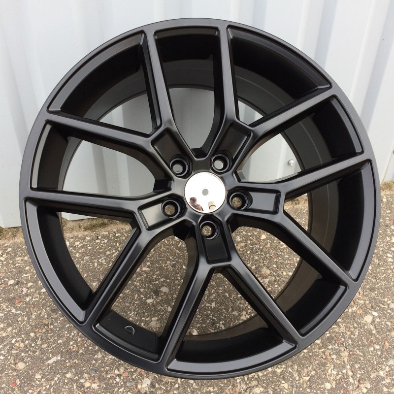 Volvo 3026 8x18 5x108